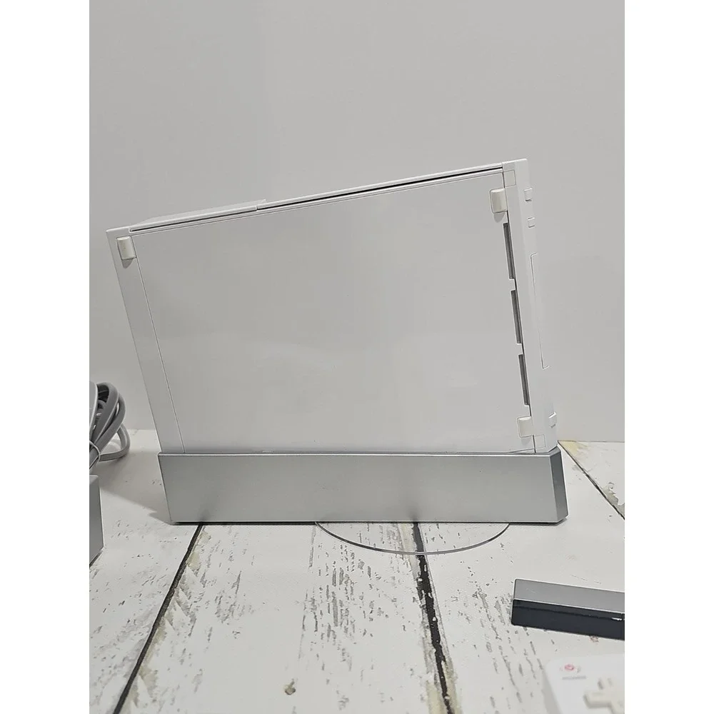 Nintendo Wii Console - White With 1 Controller